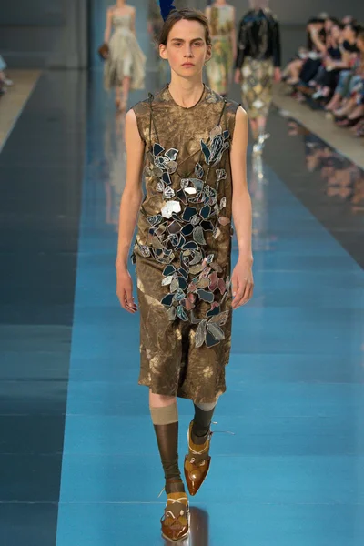 Look 22